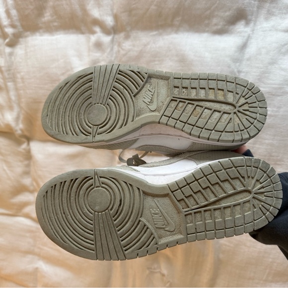 LAST CHANCE!! 
Nike Dunks - Picture 5 of 7